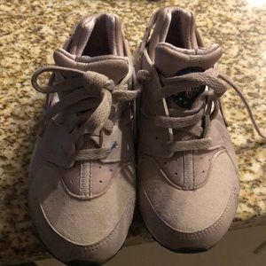 Little girl pink huaraches!! Size 11!